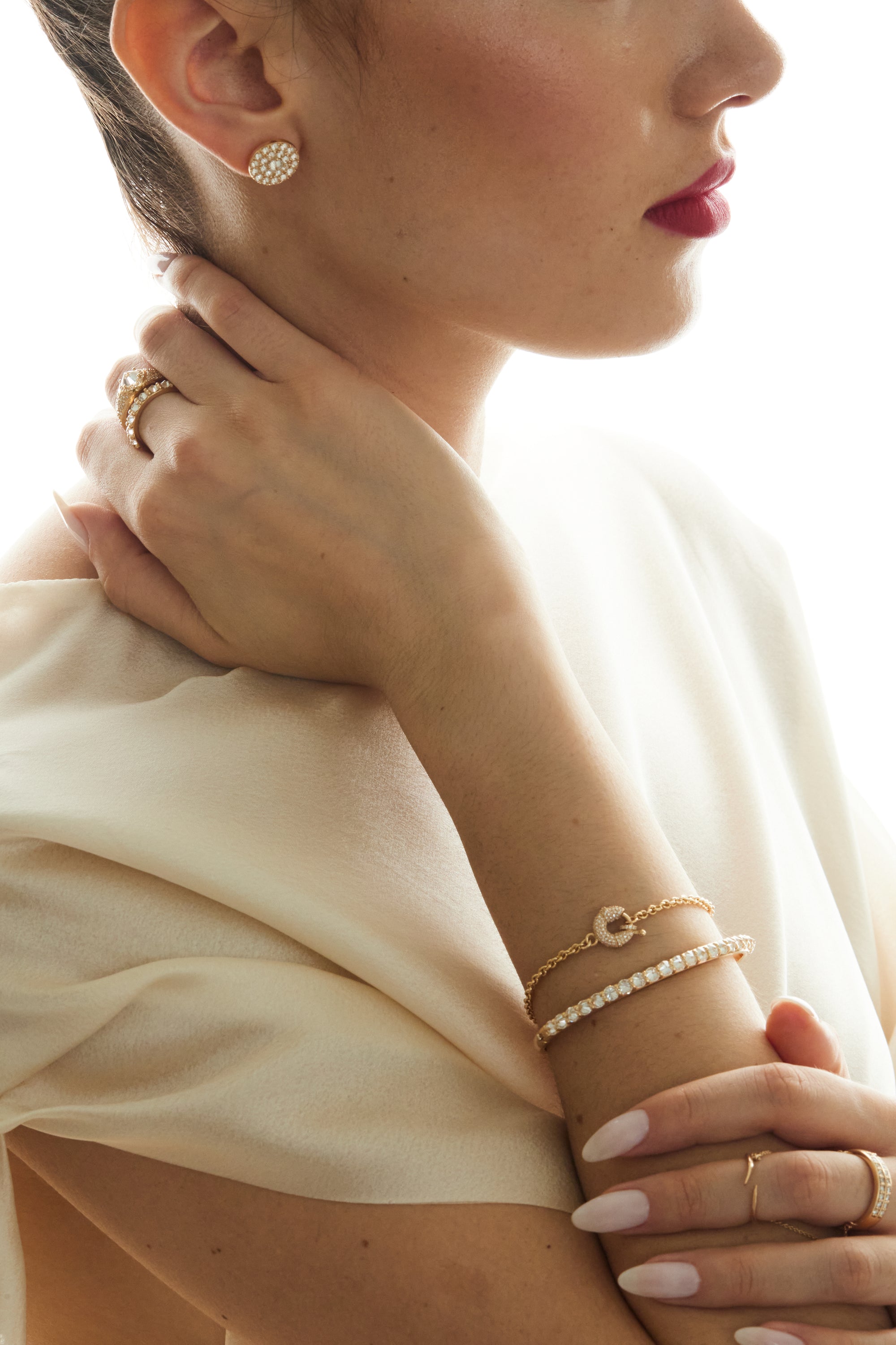Diamond bangle with reverse set Canadian diamonds 18K yellow gold 