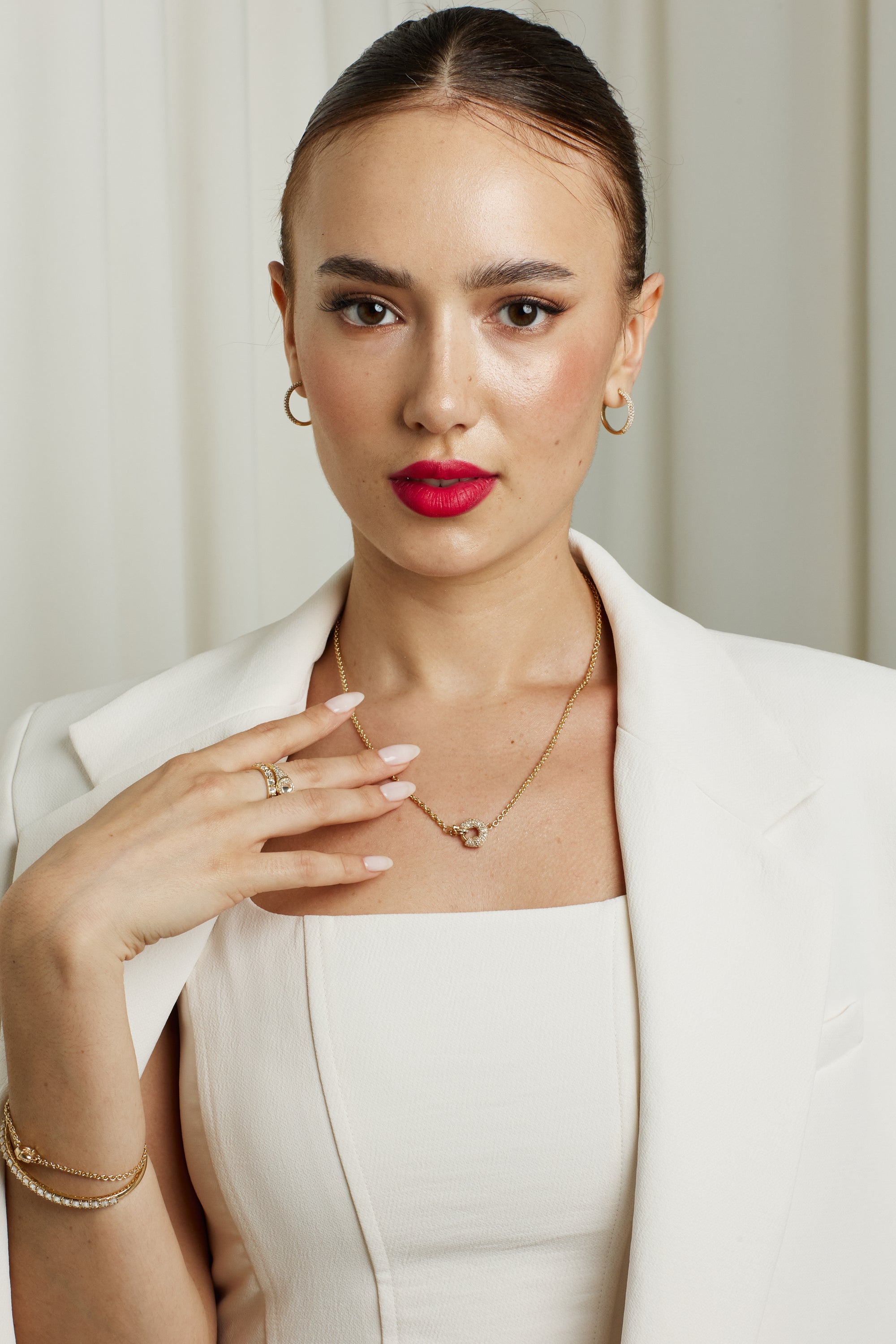 18K gold Cable chain with diamond spring ring in 18K yellow gold